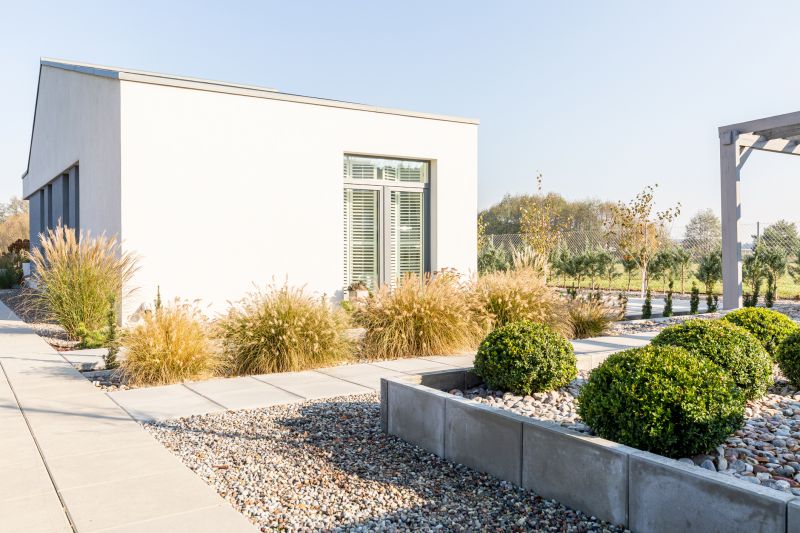 Who Does Hardscapeses